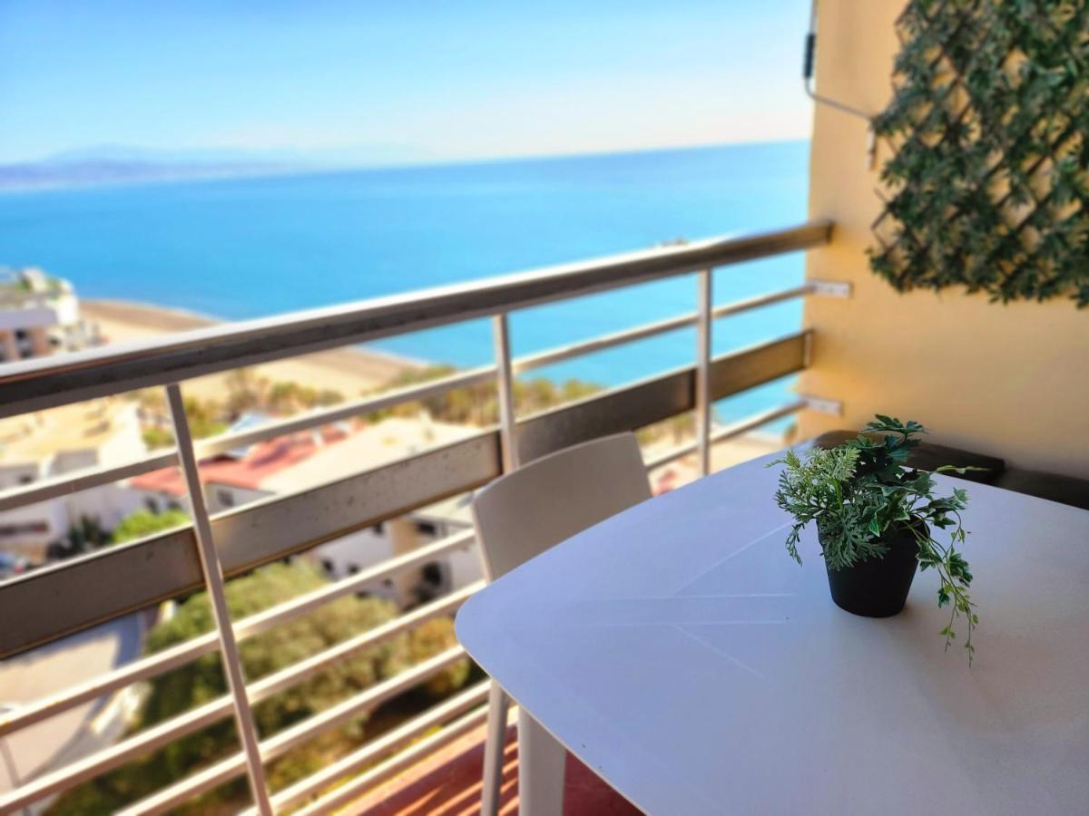 Apartamento Torre De La Roca Actual Torremolinos Luaran gambar