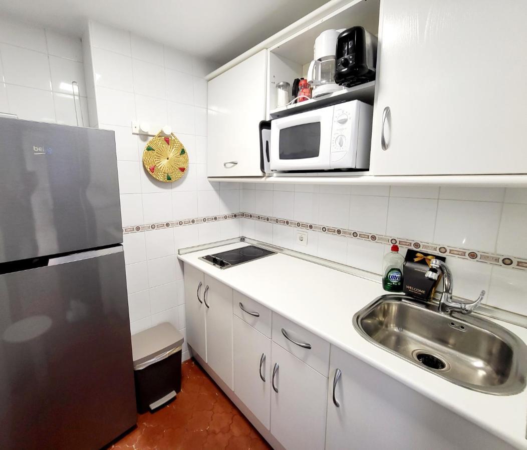 Apartamento Torre De La Roca Actual Torremolinos Luaran gambar